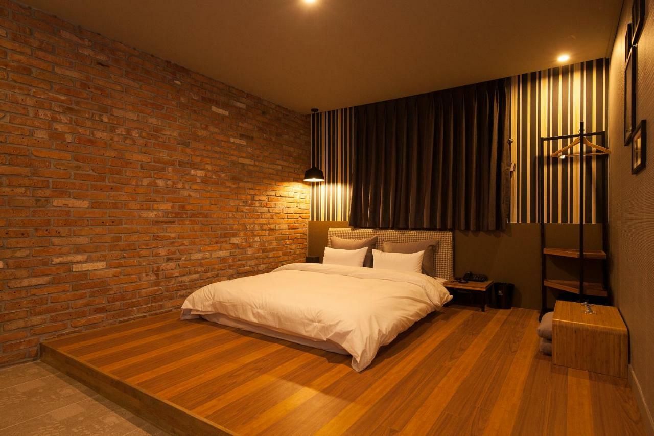 Hotel Gray Changwon Exterior photo